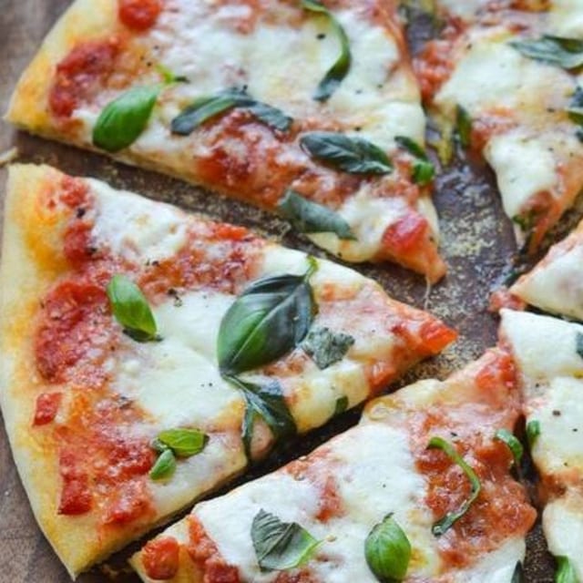 Margherita Pizza.